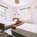 W Private Pool And Garden 15 Min To Beach Guvercinlik